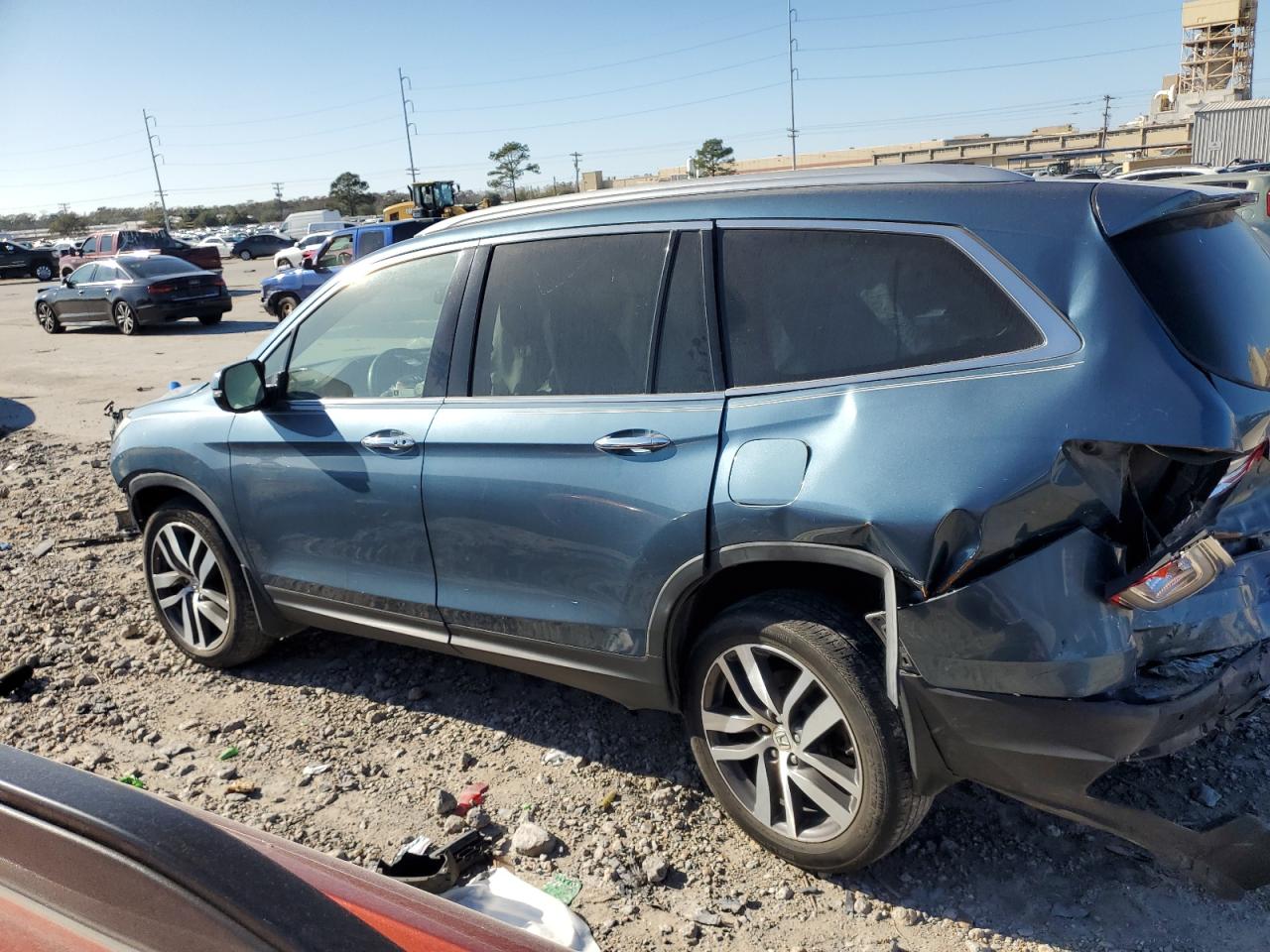 2018 Honda Pilot VIN 5FNYF5H93JB004354 Copart auction photo, all over damage thumbnail 2