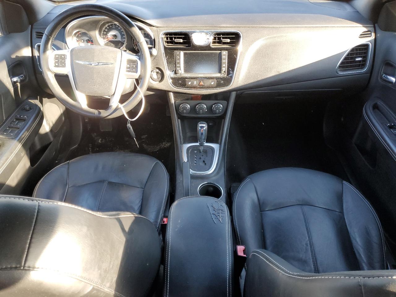 2011 Chrysler 200 VIN 1C3BC2FG5BN619784 Copart auction photo, rear end damage thumbnail 8