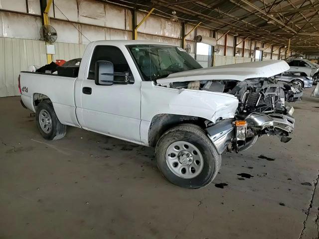 2006 Chevrolet Silverado VIN 1GCEK14V36Z246315 Copart auction photo, front end damage thumbnail 11