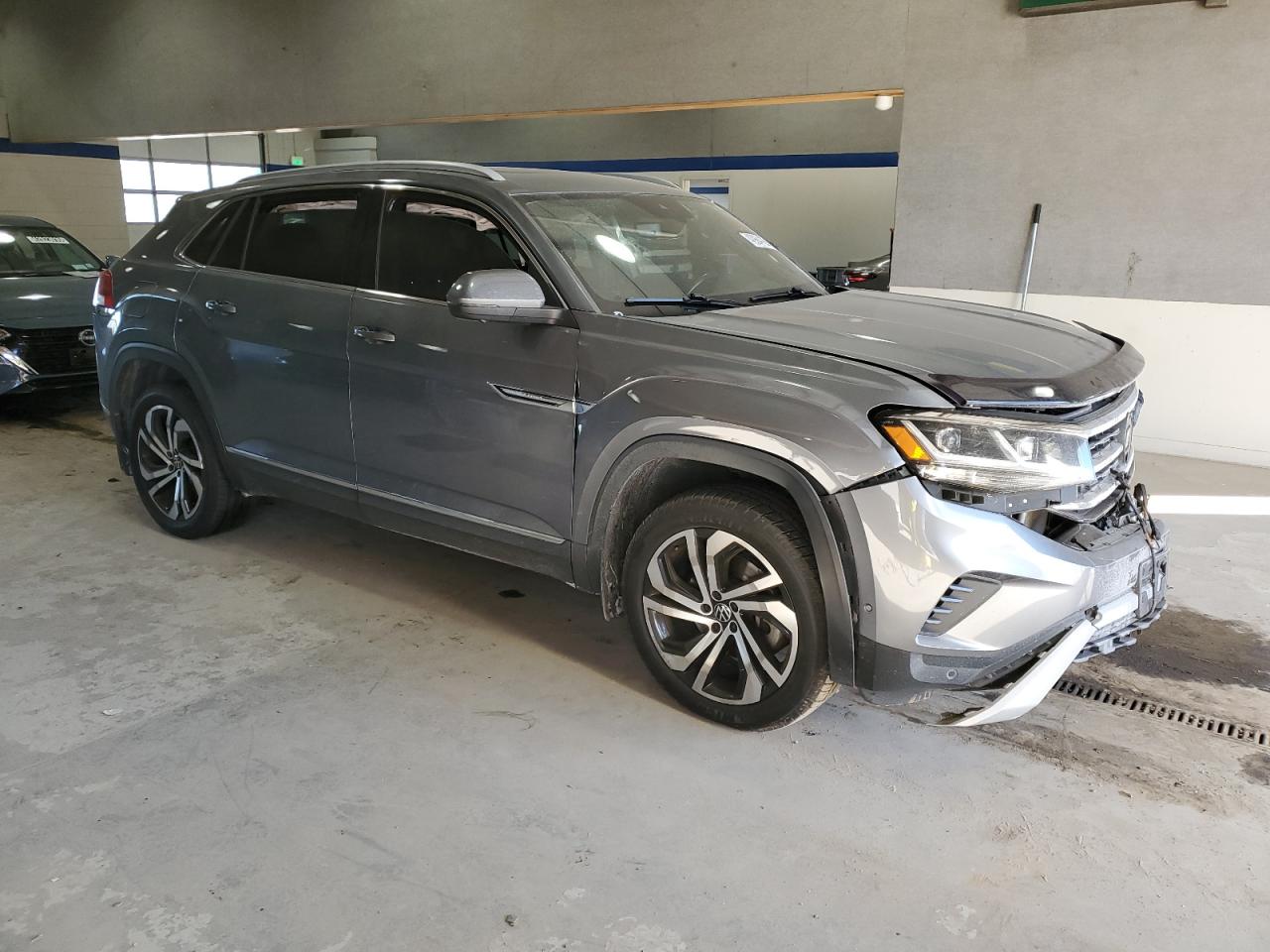 2020 Volkswagen Atlas VIN 1V2NE2CA4LC217382 Copart auction photo, front end damage thumbnail 4