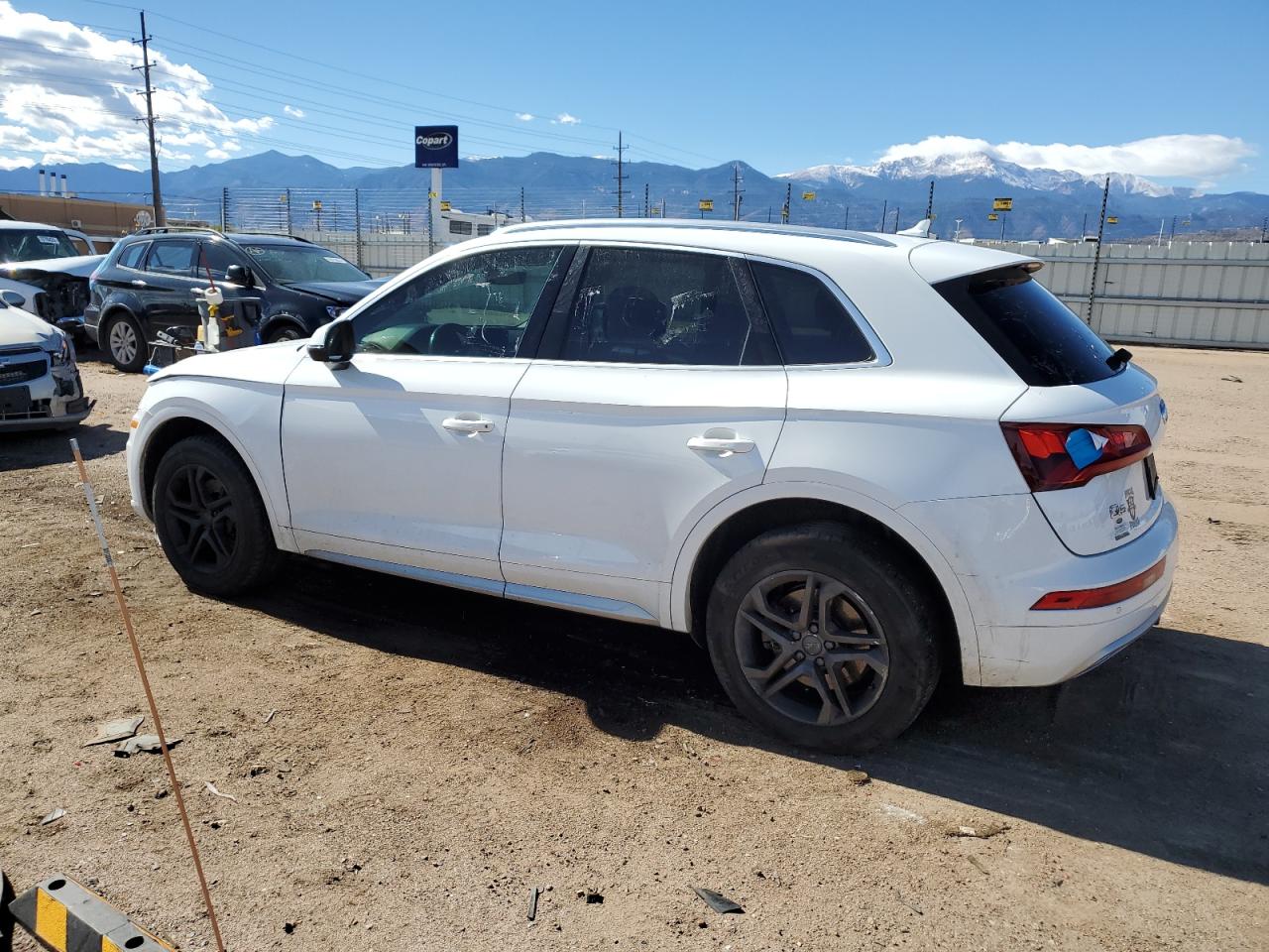2018 Audi Q5 VIN WA1BNAFY2J2111663 Copart auction photo, front end / side damage thumbnail 2