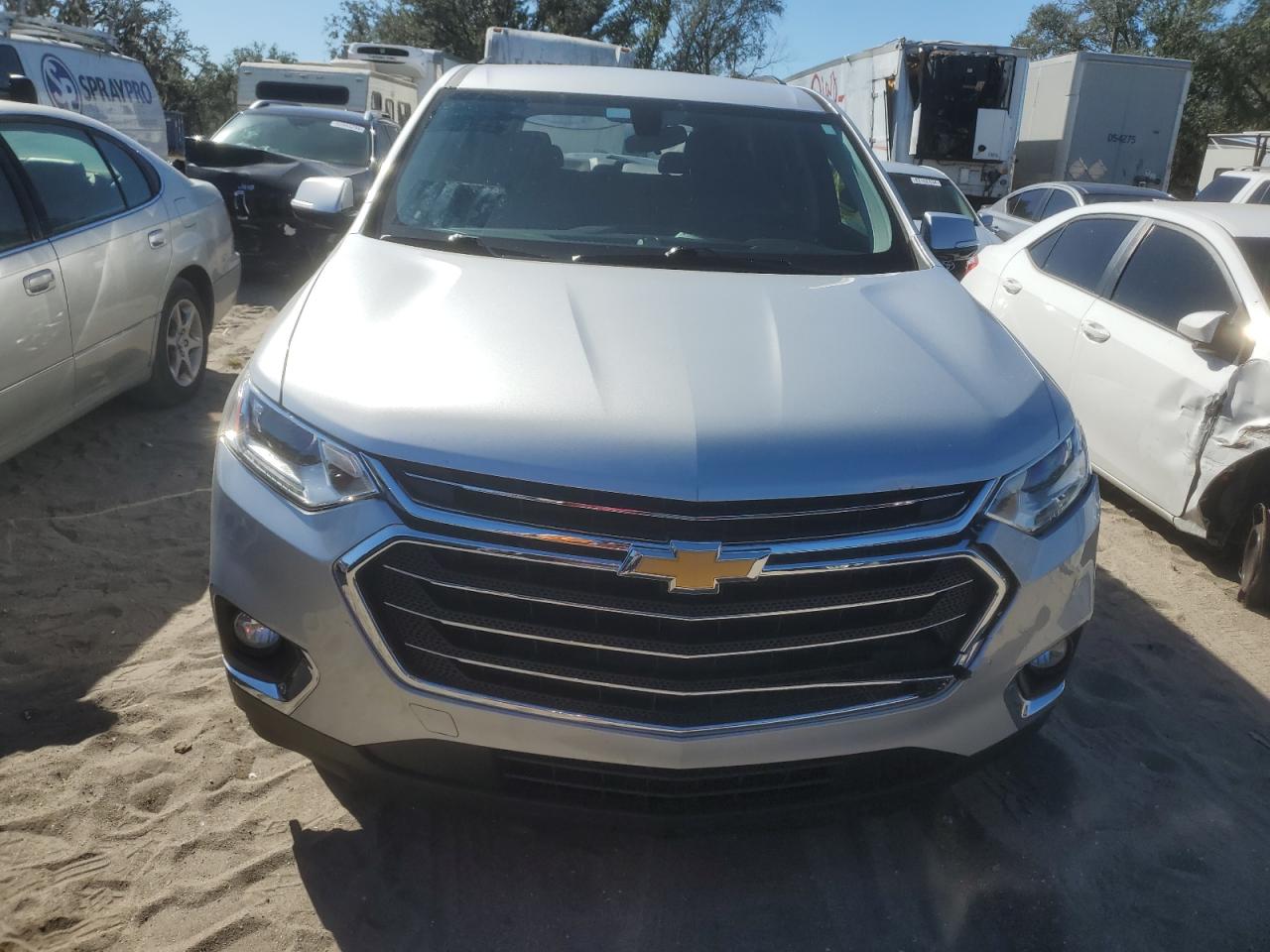 2019 Chevrolet Traverse VIN 1GNEVGKW4KJ167922 Copart auction photo, rear end damage thumbnail 5