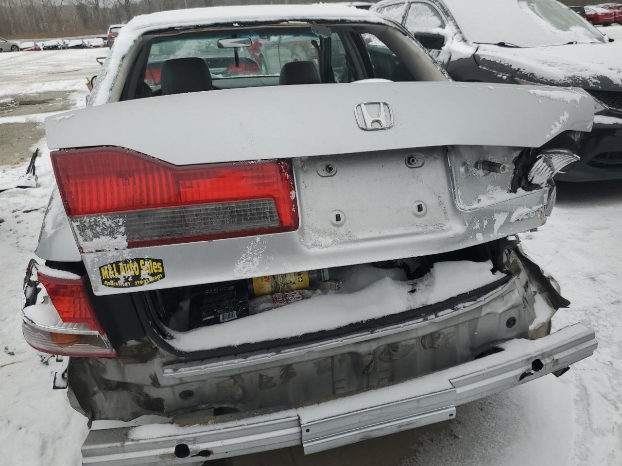 2001 Honda Accord VIN 1HGCG566X1A147649 Copart auction photo, all over damage thumbnail 6