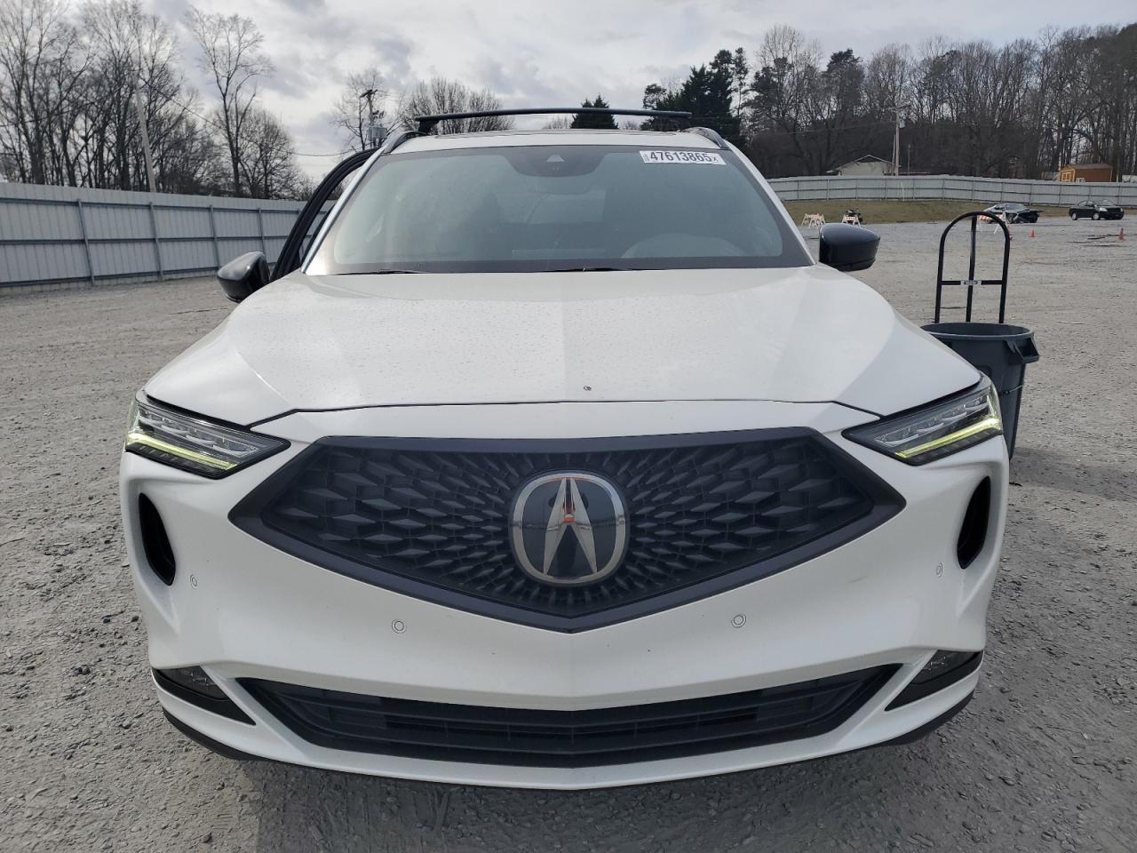 2022 Acura MDX VIN 5J8YE1H0XNL002585 Copart auction photo, side / front end damage thumbnail 5