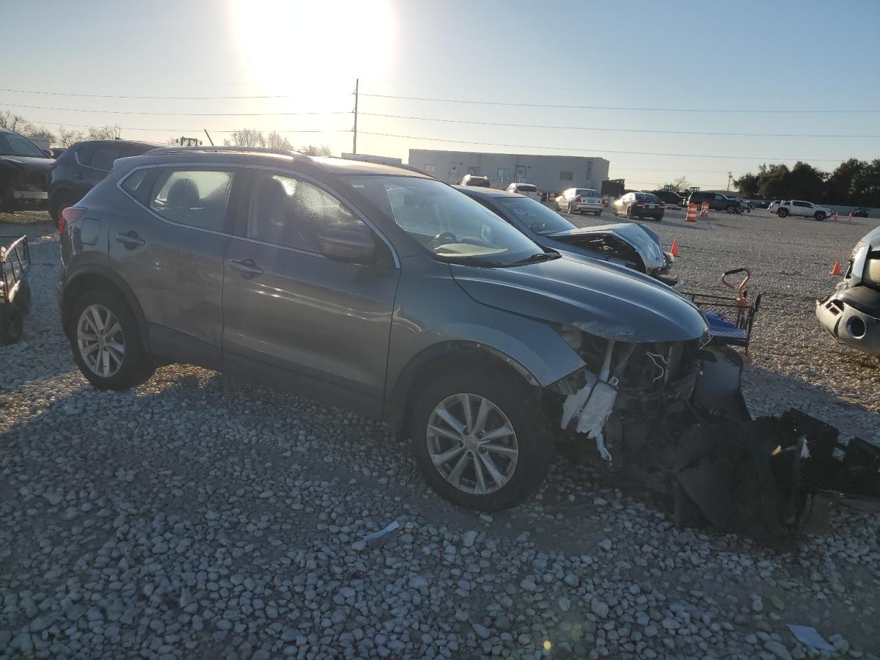 2017 Nissan Rogue VIN JN1BJ1CR4HW123365 Copart auction photo, all over damage thumbnail 4