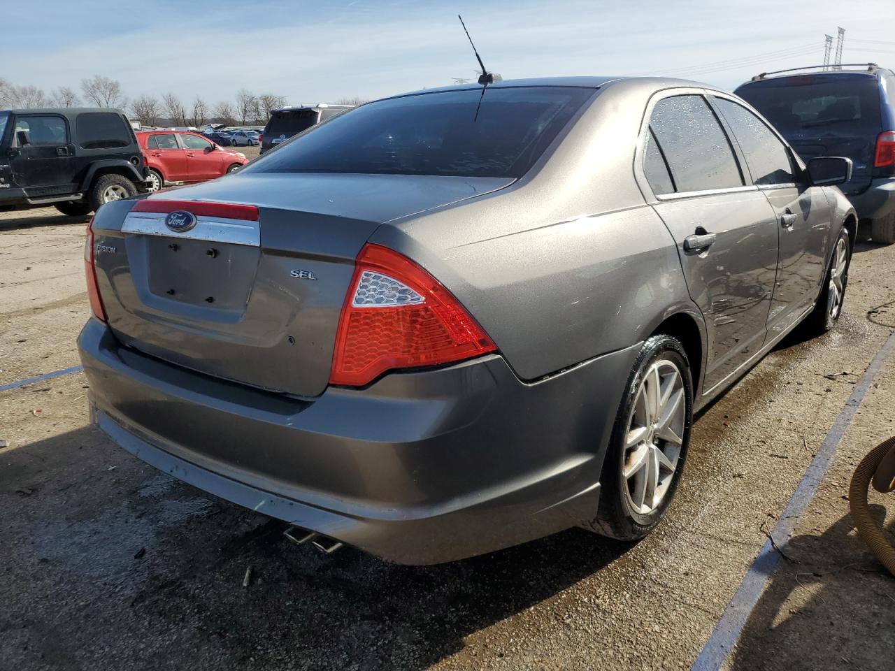 2010 Ford Fusion VIN 3FAHP0JA7AR318078 Copart auction photo, front end / rear end damage thumbnail 3