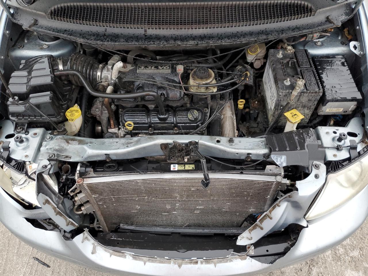 2006 Chrysler Town & Country VIN 1A4GP45R86B733106 Copart auction photo, front end / side damage thumbnail 12