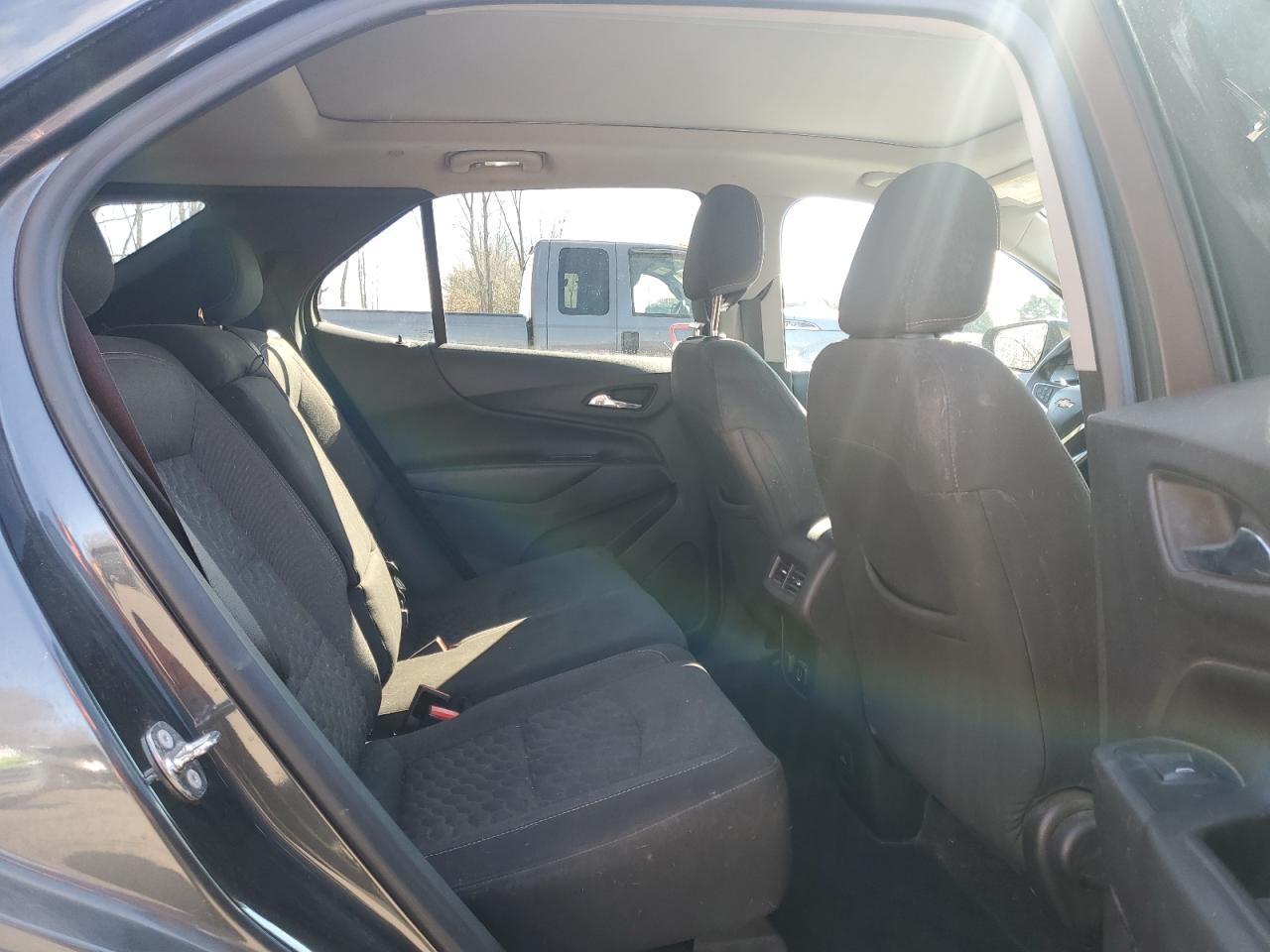 2018 Chevrolet Equinox VIN 3GNAXUEU0JS597722 Copart auction photo, front end / minor dent/scratches damage thumbnail 11