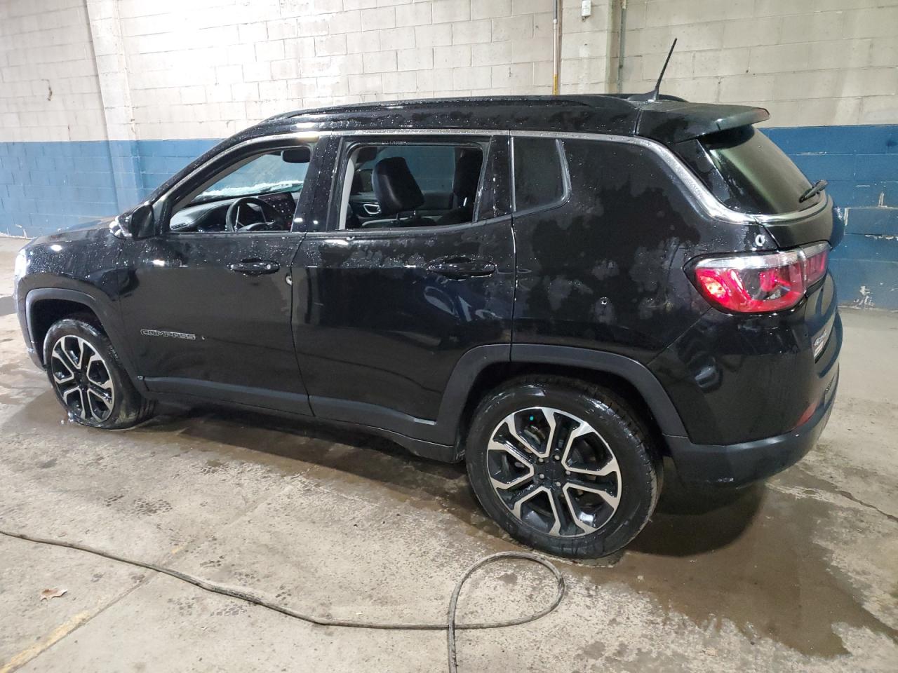 2022 Jeep Compass VIN 3C4NJDCB3NT196050 Copart auction photo, vandalism damage thumbnail 2