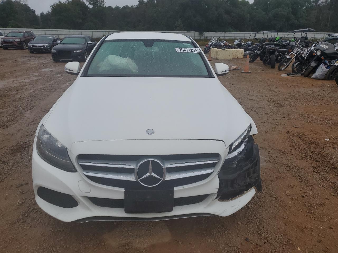 2017 Mercedes-Benz C-klasse VIN 55SWF4JBXHU216501 Copart auction photo, front end / minor dent/scratches damage thumbnail 5
