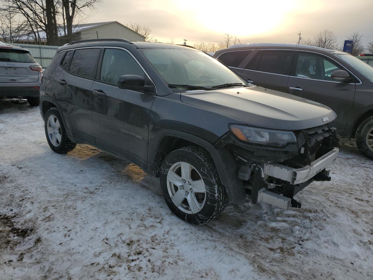 2022 Jeep Compass VIN 3C4NJDBB9NT125467 Copart auction photo, front end damage thumbnail 4
