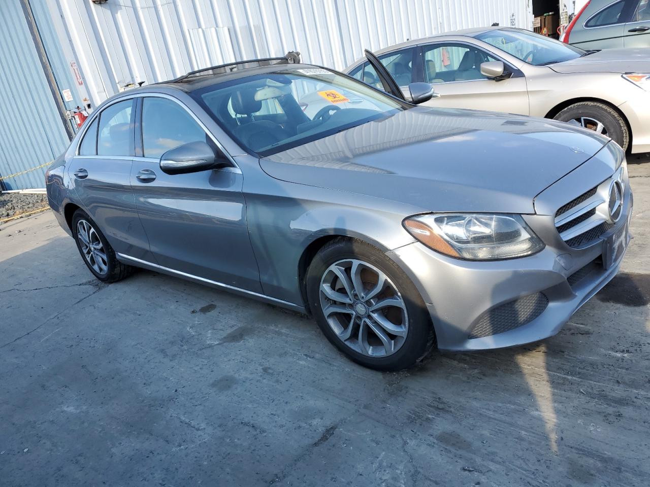 2015 Mercedes-Benz C-klasse VIN 55SWF4KB1FU033967 Copart auction photo, all over / minor dent/scratches damage thumbnail 4