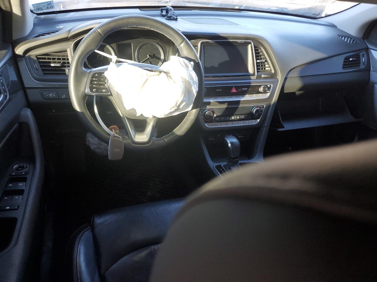 2018 Hyundai Sonata VIN 5NPE34AF6JH645277 Copart auction photo, front end damage thumbnail 8
