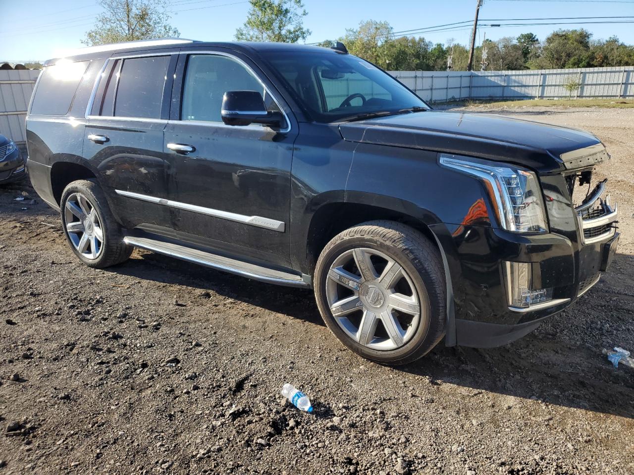 2019 Cadillac Escalade VIN 1GYS3BKJ1KR268050 Copart auction photo, front end / side damage thumbnail 4