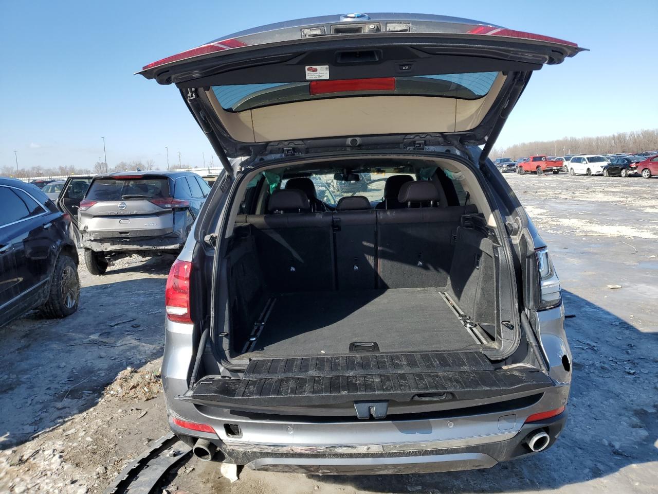 2015 BMW X5 VIN 5UXKR2C52F0H37843 Copart auction photo, rollover damage thumbnail 6