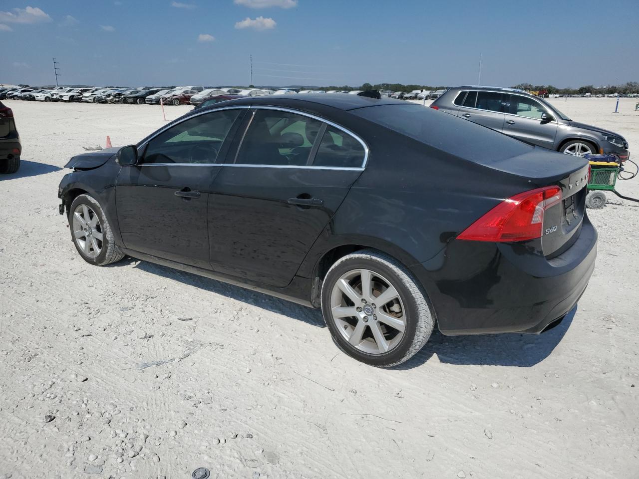 2016 Volvo S60 VIN YV126MFK7G2397447 Copart auction photo, front end / minor dent/scratches damage thumbnail 2
