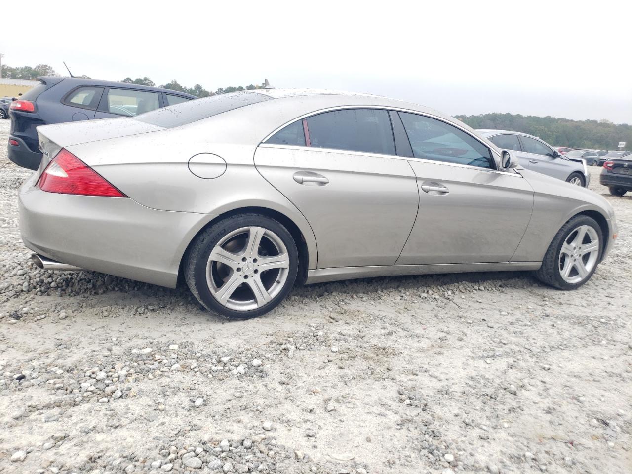2007 Mercedes-Benz Cls-klasse VIN WDDDJ72X47A091818 Copart auction photo, water/flood / minor dent/scratches damage thumbnail 3