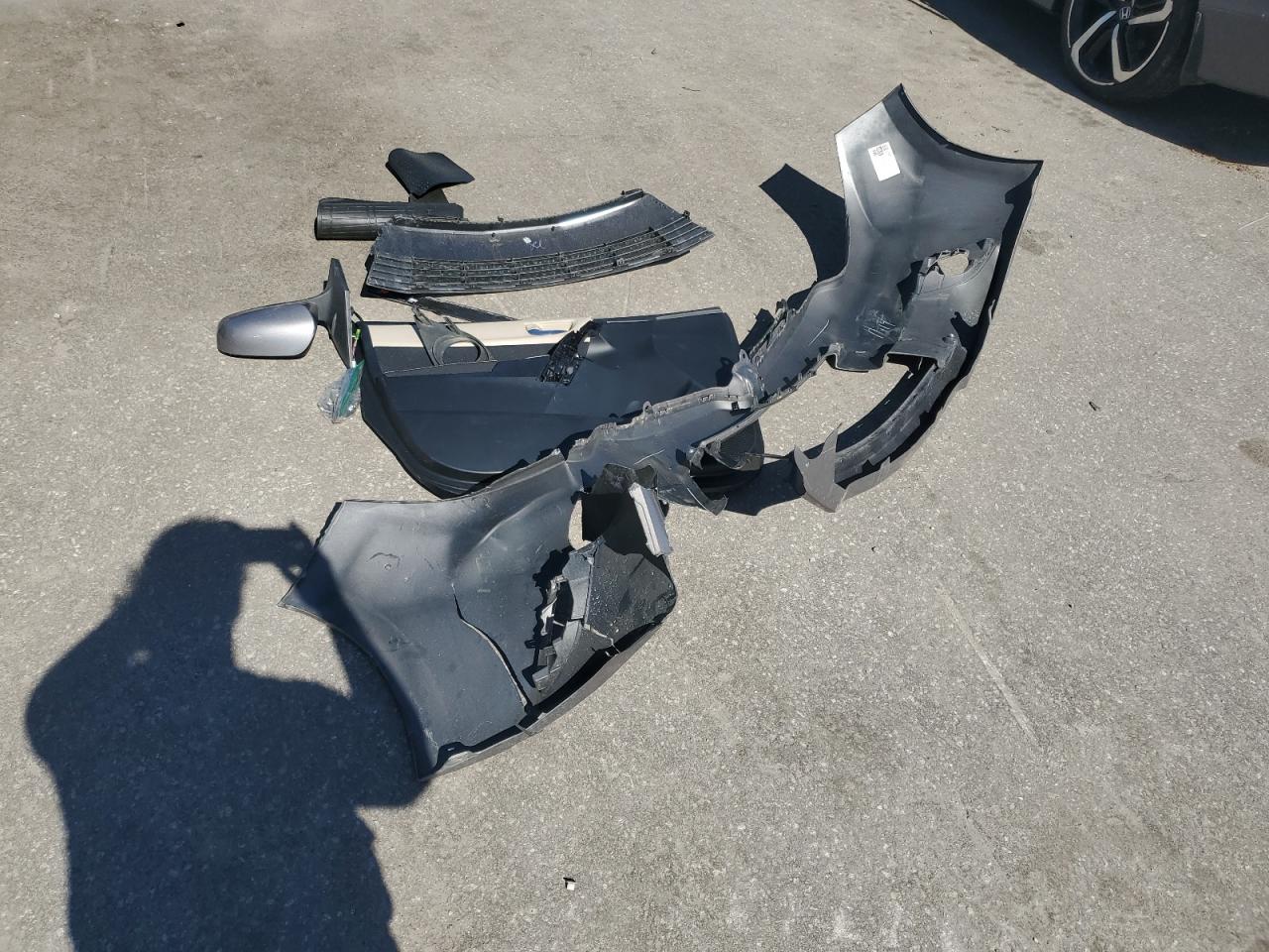 2016 Toyota Corolla VIN 2T1BURHE9GC579510 Copart auction photo, front end damage thumbnail 14