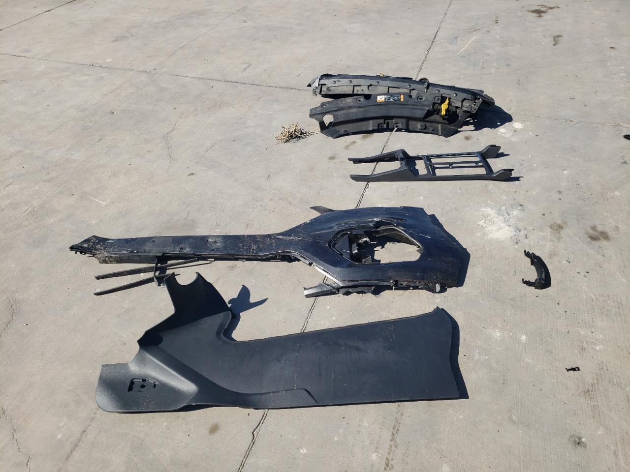 2019 Ford Escape VIN 1FMCU0F70KUA49339 Copart auction photo, front end / side damage thumbnail 13