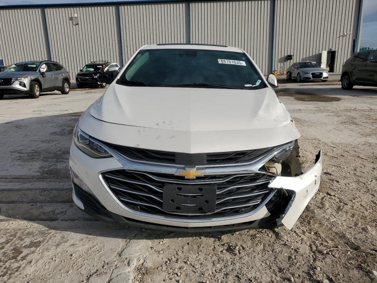 2019 Chevrolet Malibu VIN 1G1ZE5SX0KF145760 Copart auction photo, front end / rear end damage thumbnail 5