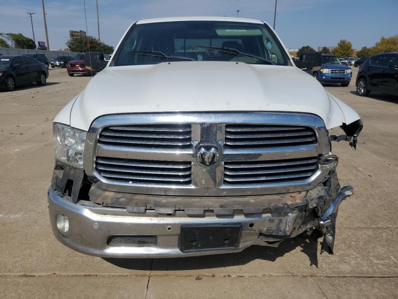 2018 RAM 1500 VIN 1C6RR6GG6JS209405 Copart auction photo, front end / minor dent/scratches damage thumbnail 5