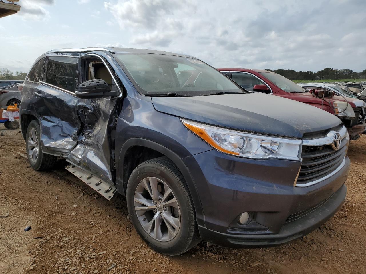 2014 Toyota Highlander VIN 5TDKKRFH8ES005164 Copart auction photo, side damage thumbnail 4