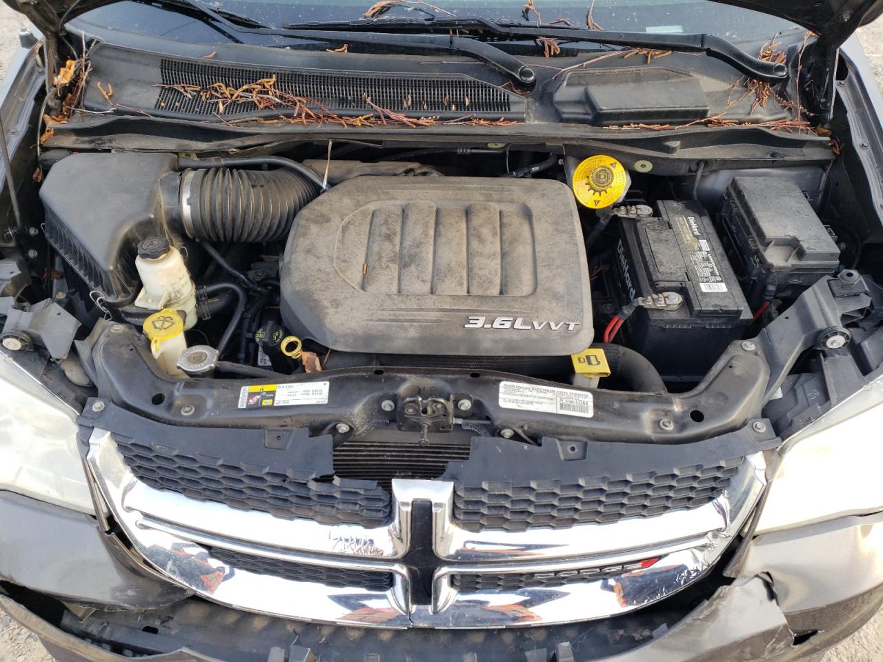 2015 Dodge Caravan VIN 2C4RDGBG6FR511631 Copart auction photo, front end / minor dent/scratches damage thumbnail 12