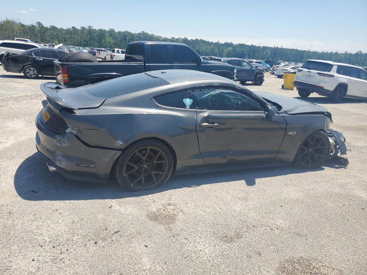 2019 Ford Mustang VIN 1FA6P8CF4K5184455 Copart auction photo, front end / side damage thumbnail 3