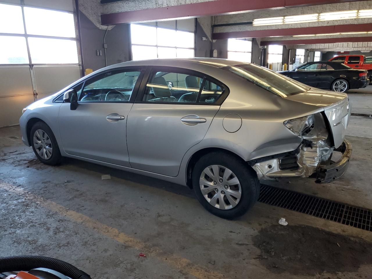 2012 Honda Civic VIN 19XFB2F5XCE105563 Copart auction photo, rear end damage thumbnail 2