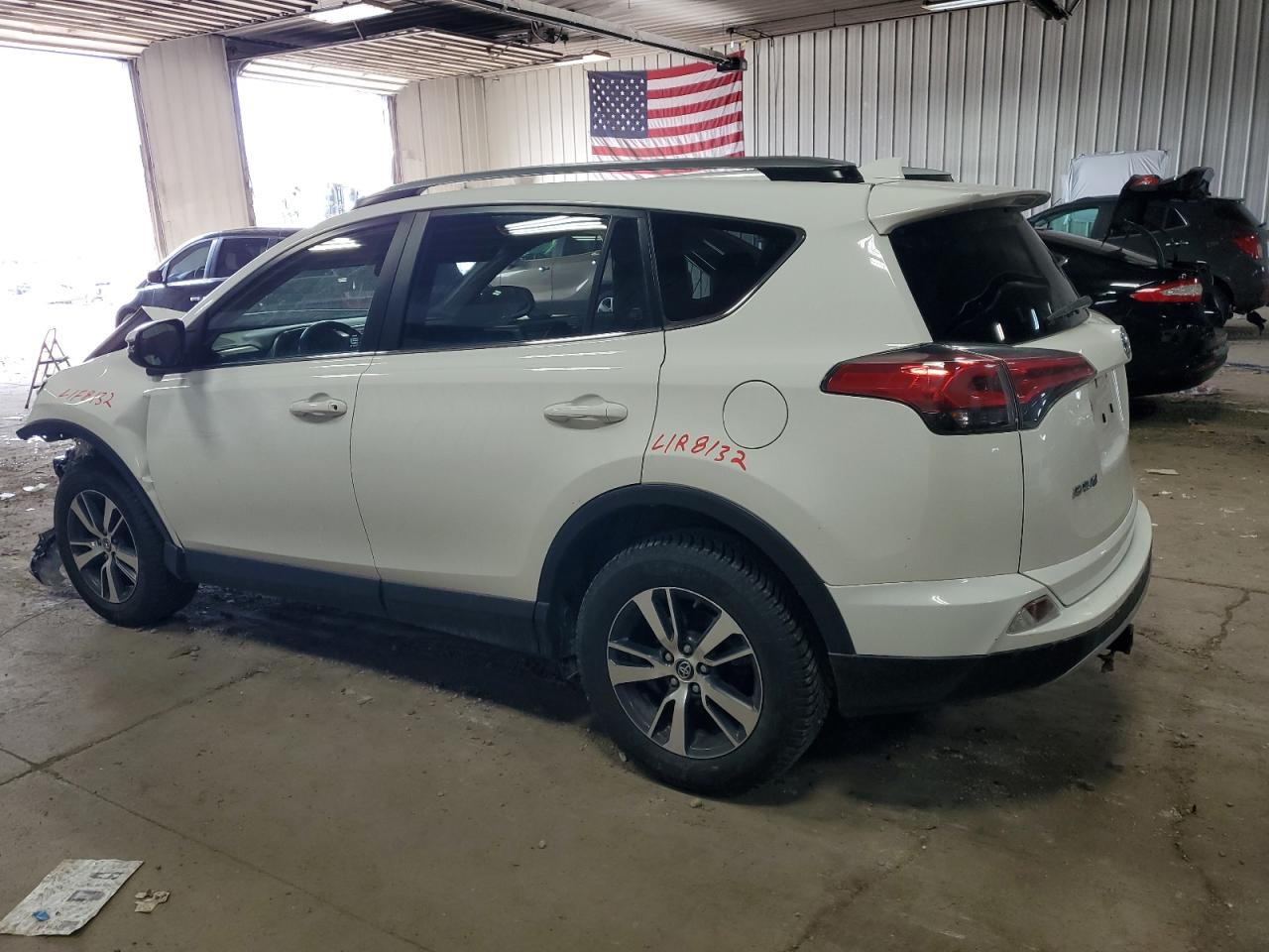 2018 Toyota RAV 4 VIN JTMRFREV5JD251444 Copart auction photo, front end damage thumbnail 2