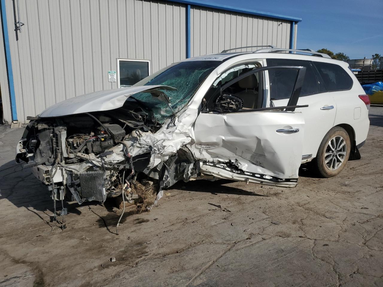 2013 Nissan Pathfinder VIN 5N1AR2MM5DC670906