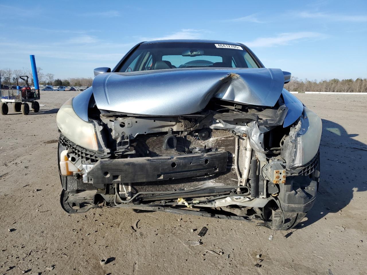 2011 Honda Accord VIN 1HGCP3F87BA008201 Copart auction photo, front end / minor dent/scratches damage thumbnail 5