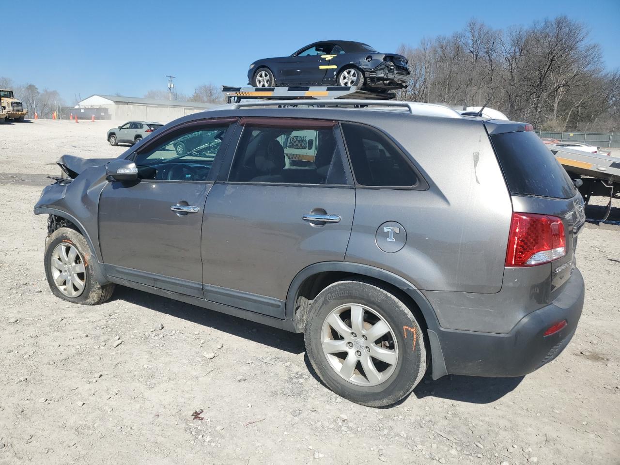2011 KIA Sorento VIN 5XYKT3A10BG044263 Copart auction photo, front end damage thumbnail 2