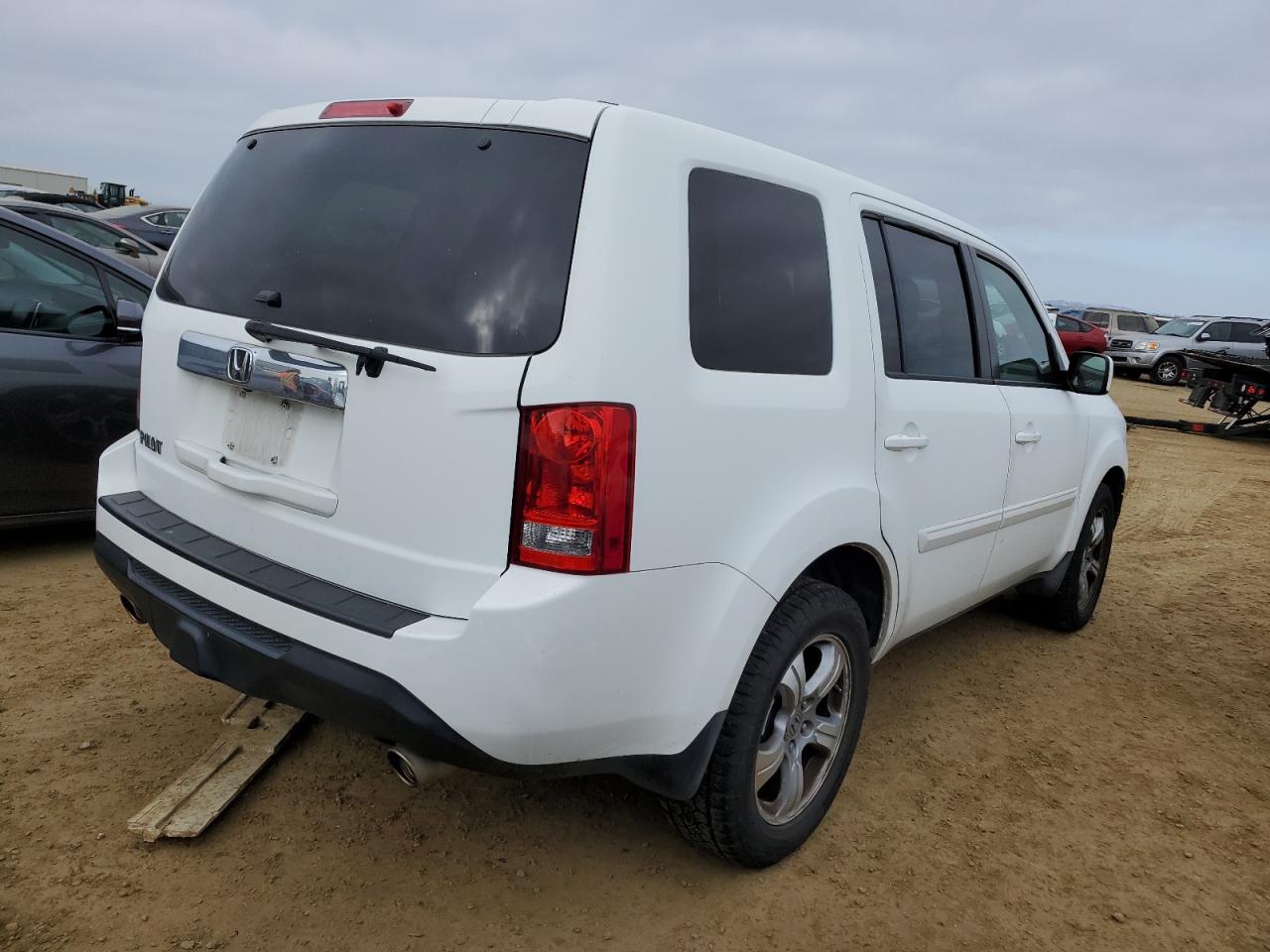 2012 Honda Pilot VIN 5FNYF3H57CB017144 Copart auction photo, all over damage thumbnail 3