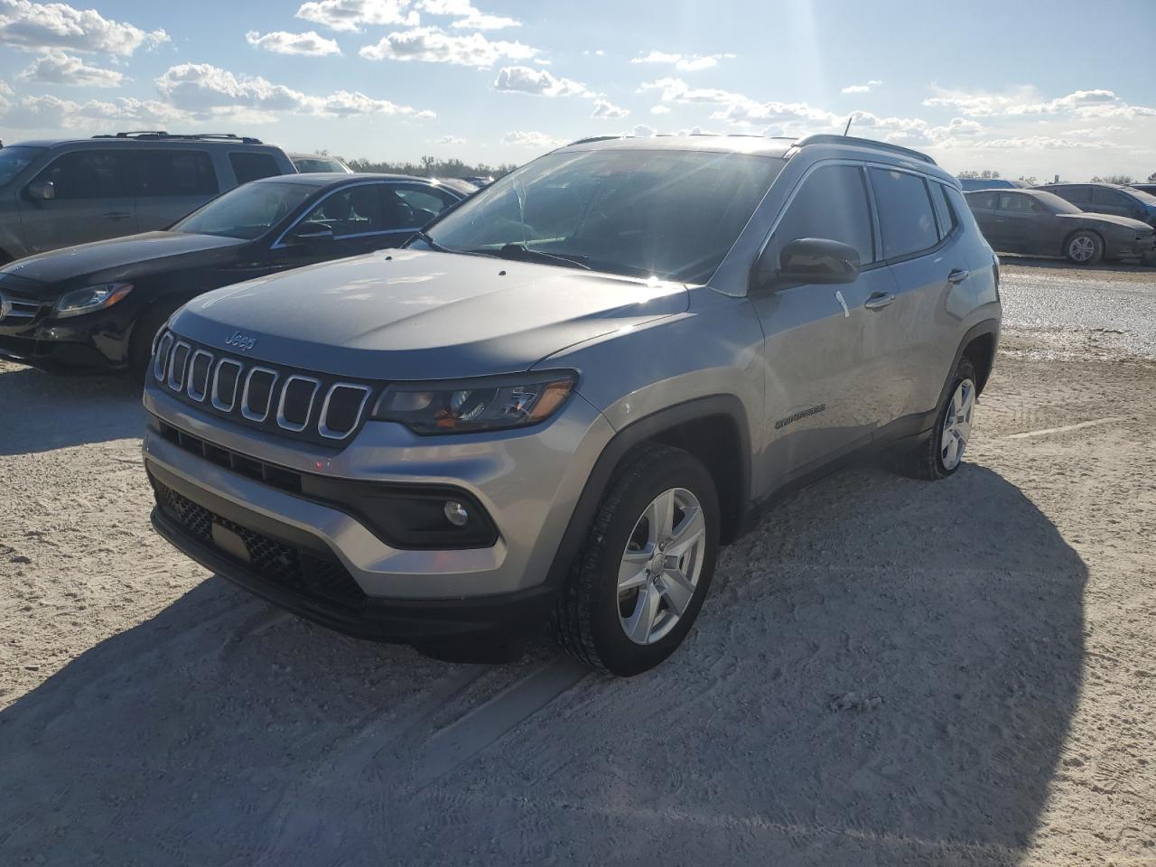 2022 Jeep Compass VIN 3C4NJDBB2NT135922
