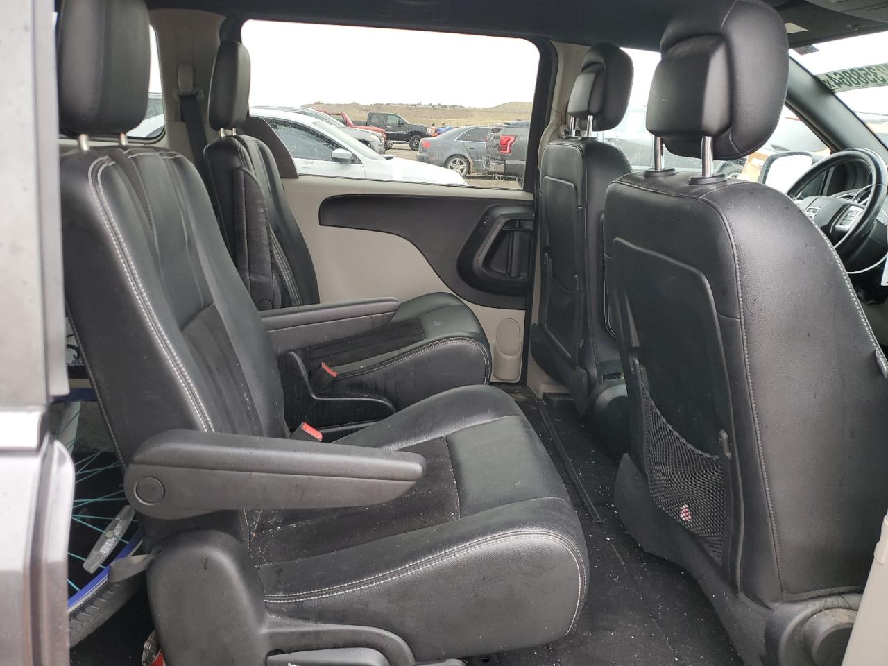 2018 Dodge Caravan VIN 2C4RDGCG4JR326534 Copart auction photo, mechanical / rear end damage thumbnail 11