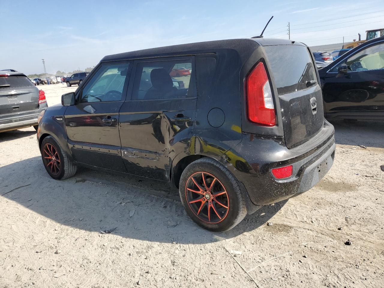 2013 KIA Soul VIN KNDJT2A50D7619762 Copart auction photo, side damage thumbnail 2