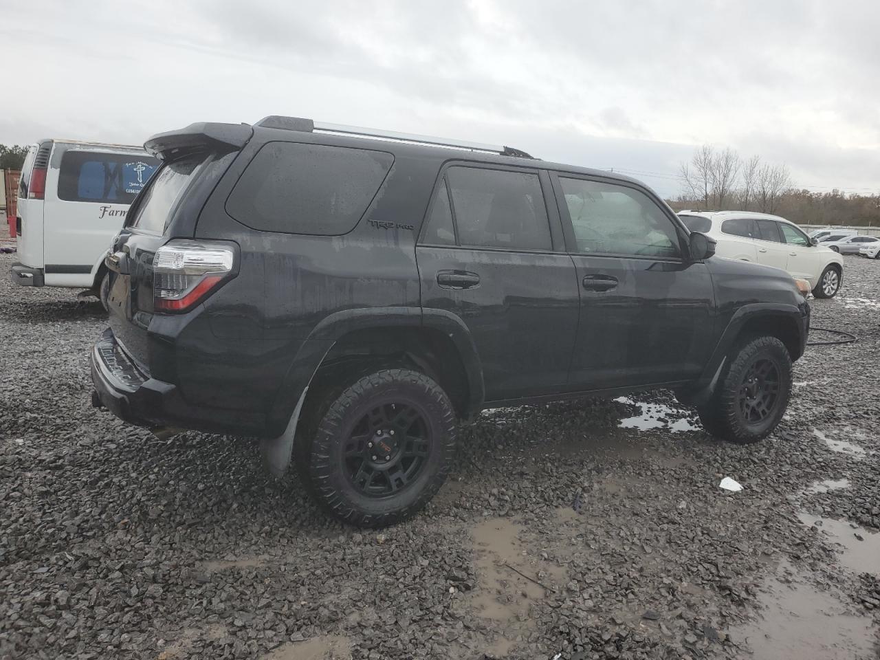 2015 Toyota 4Runner VIN JTEBU5JR5F5208857 Copart auction photo, undercarriage damage thumbnail 3