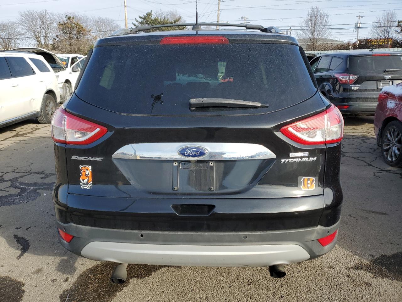 2016 Ford Escape VIN 1FMCU9J91GUC38943 Copart auction photo, front end damage thumbnail 6