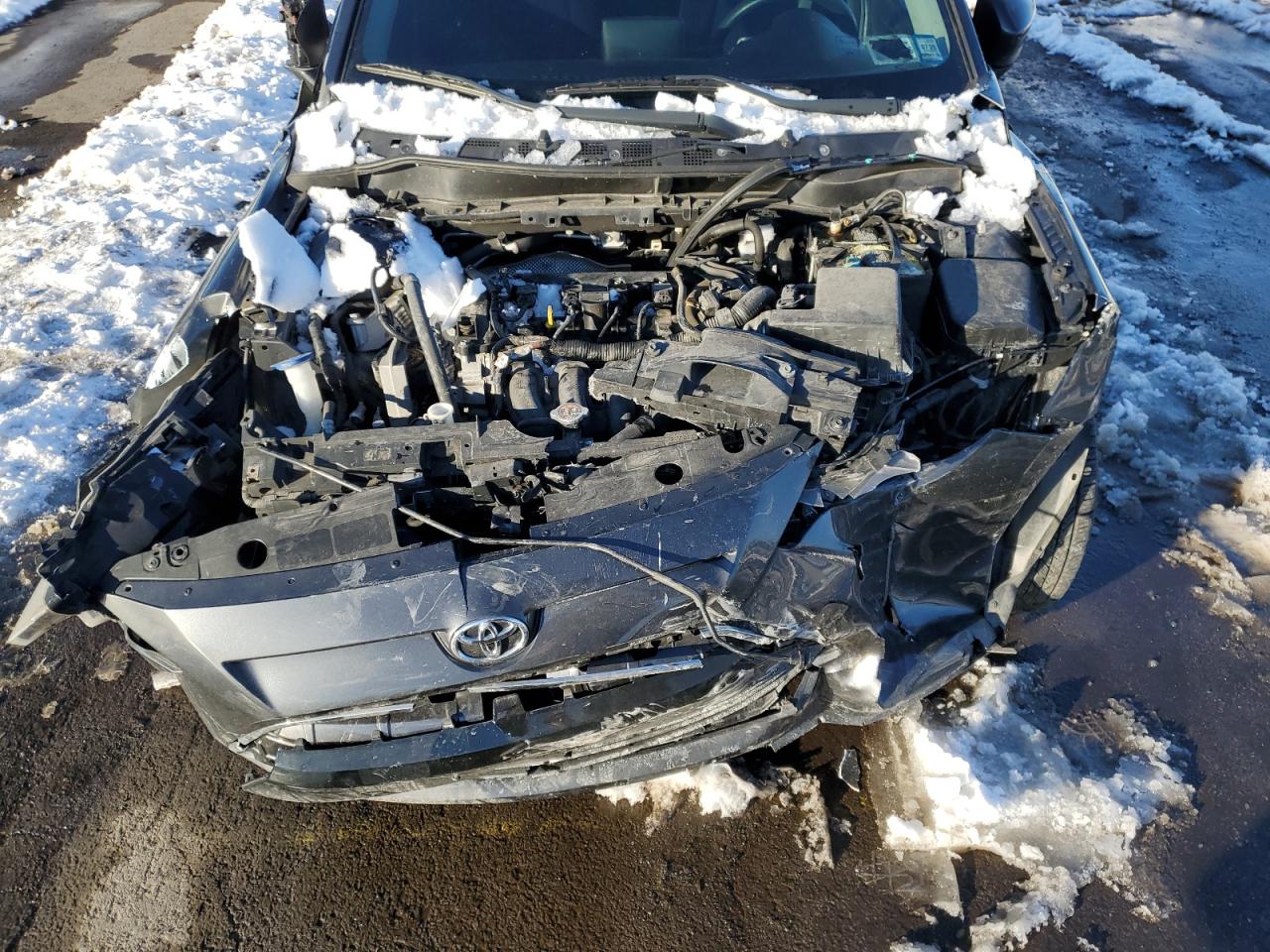 2018 Toyota Yaris VIN 3MYDLBYV5JY321528 Copart auction photo, front end / minor dent/scratches damage thumbnail 12