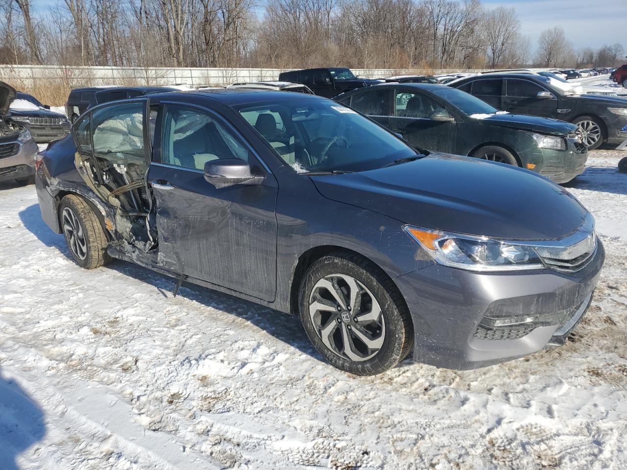 2016 Honda Accord VIN 1HGCR2F76GA126565 Copart auction photo, side / minor dent/scratches damage thumbnail 4