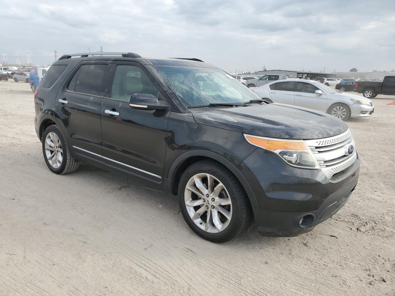 2014 Ford Explorer VIN 1FM5K7D87EGB88230 Copart auction photo, water/flood damage thumbnail 4