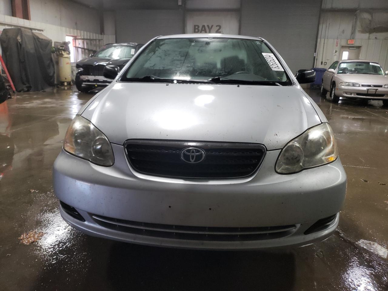 2008 Toyota Corolla VIN 1NXBR32E98Z051392 Copart auction photo, rear end / side damage thumbnail 5