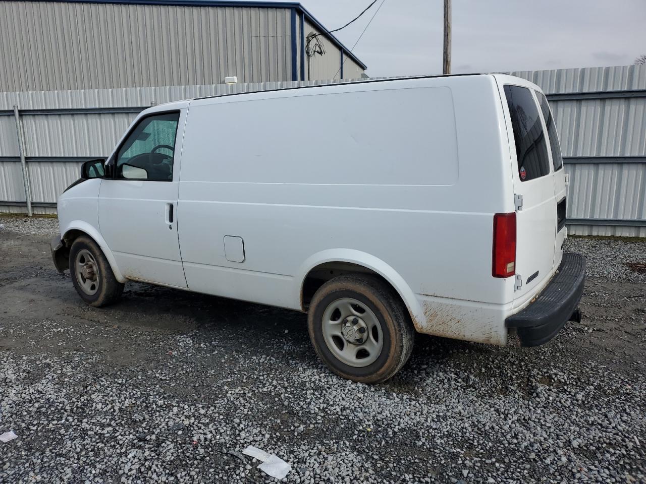 2005 Chevrolet Astro VIN 1GCDM19X55B132419 Copart auction photo, front end / minor dent/scratches damage thumbnail 2