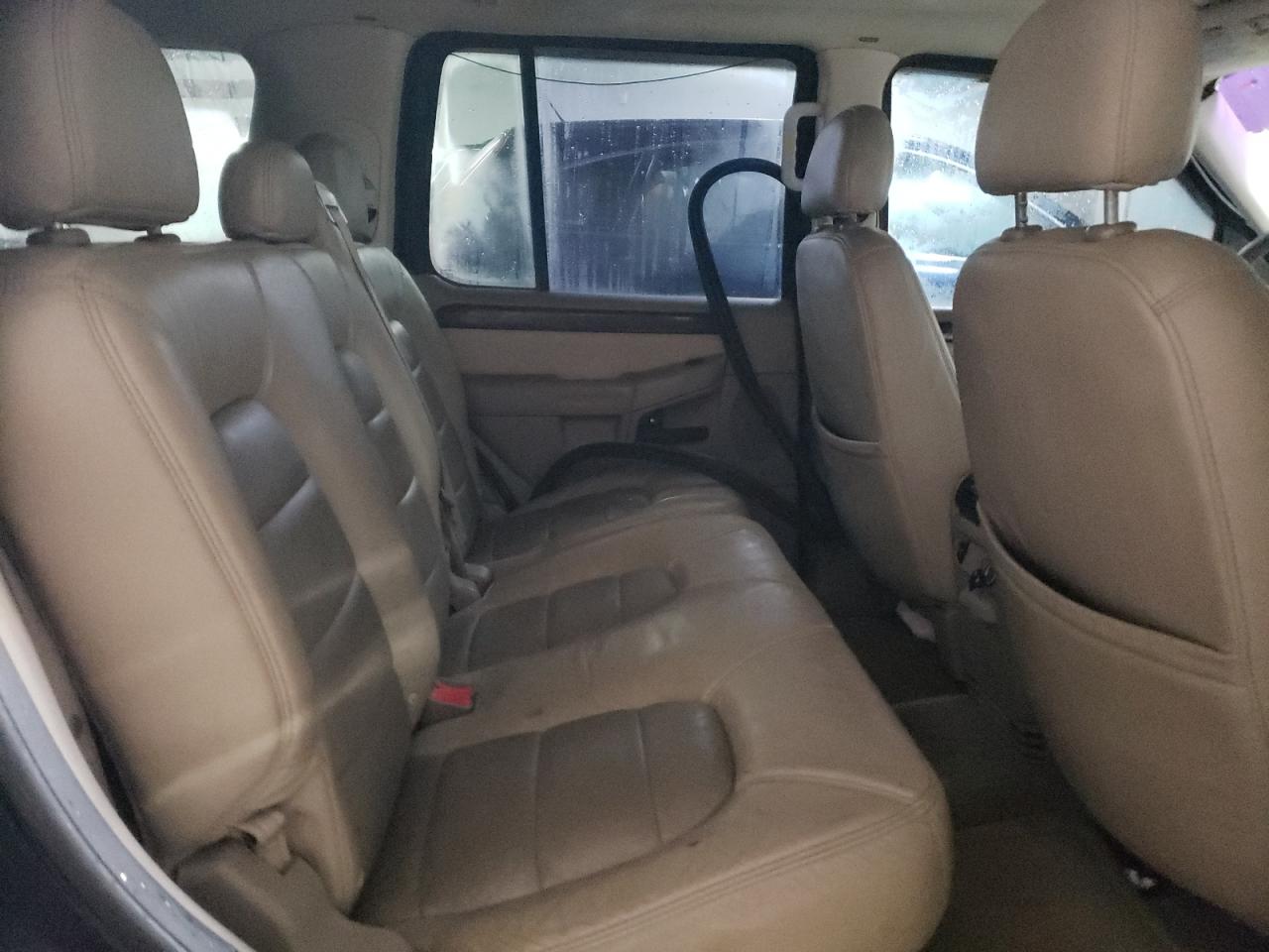 2003 Ford Explorer VIN 1FMDU75K33UB93228 Copart auction photo, front end / side damage thumbnail 10