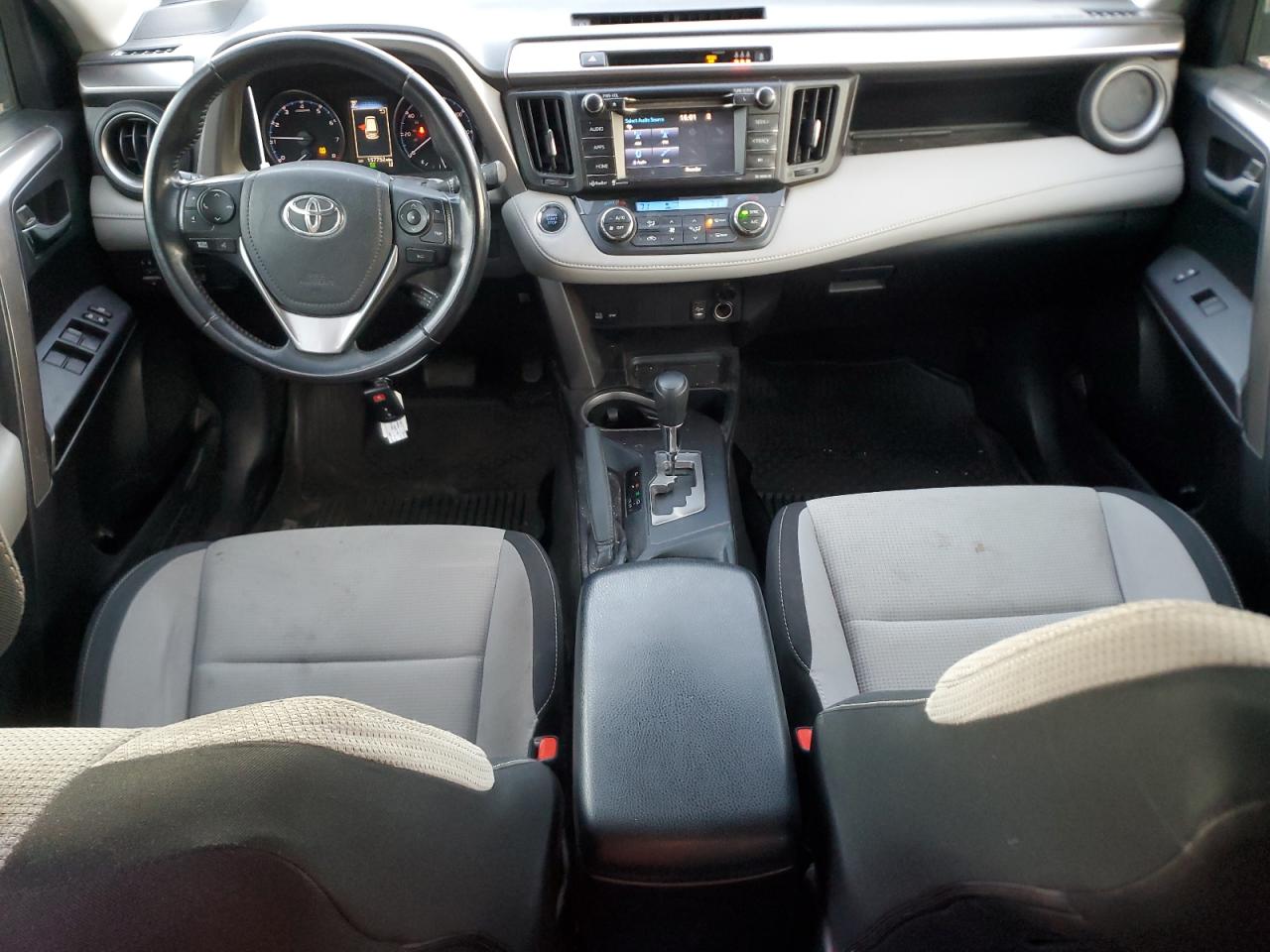 2018 Toyota RAV 4 VIN JTMRFREV6JJ738024 Copart auction photo, rear end / minor dent/scratches damage thumbnail 8
