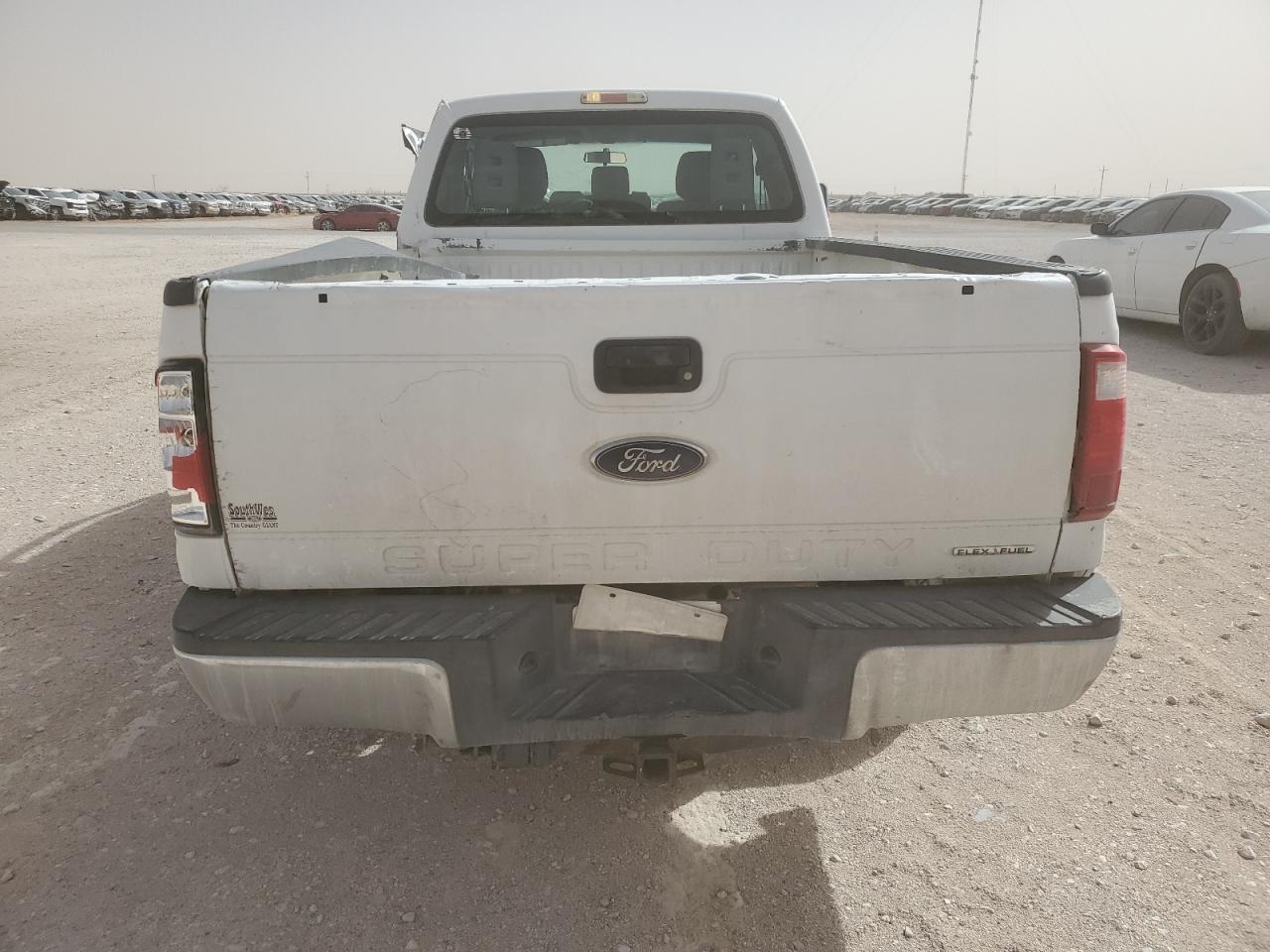 2013 Ford F250 VIN 1FT7X2A62DEA31915 Copart auction photo, side / rear end damage thumbnail 6