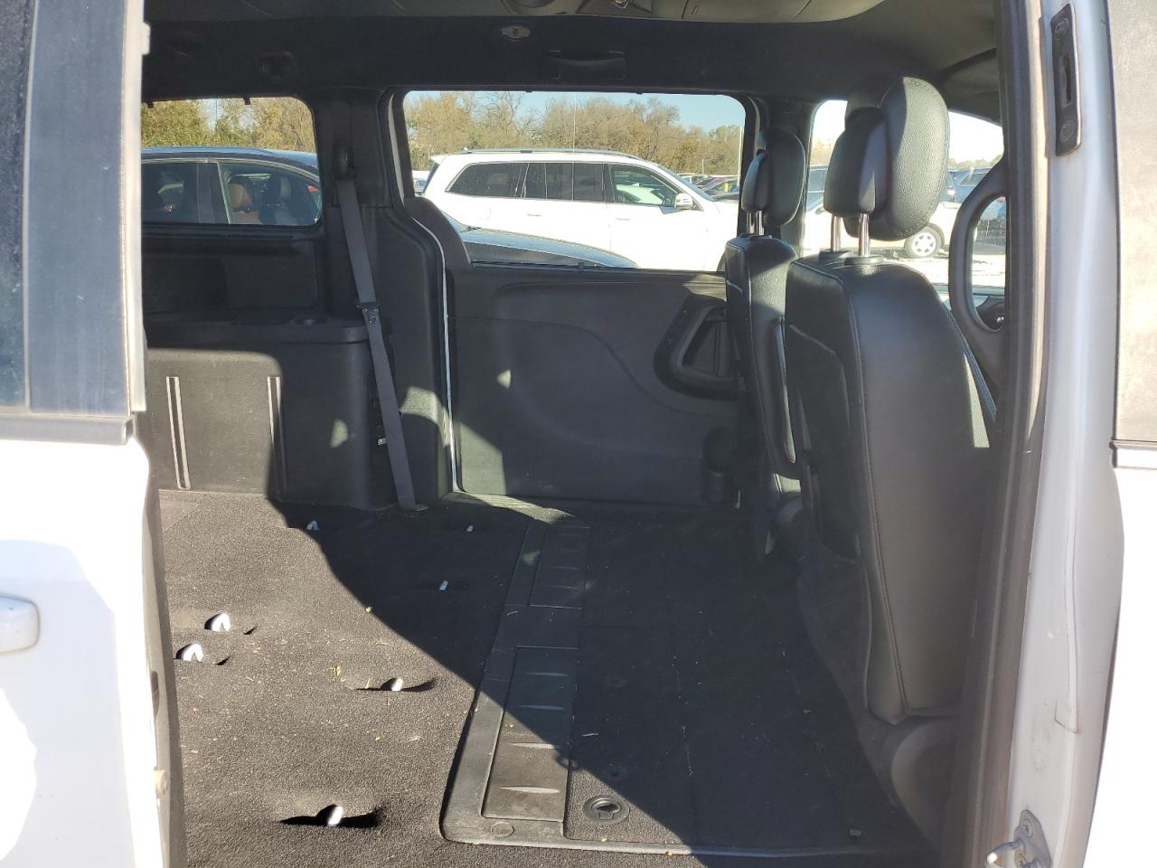 2017 Dodge Caravan VIN 2C4RDGEG4HR716282 Copart auction photo, front end / minor dent/scratches damage thumbnail 11