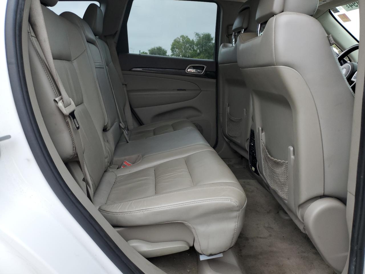 2013 Jeep Grand Cherokee VIN 1C4RJFAG0DC635470 Copart auction photo, rear end damage thumbnail 11
