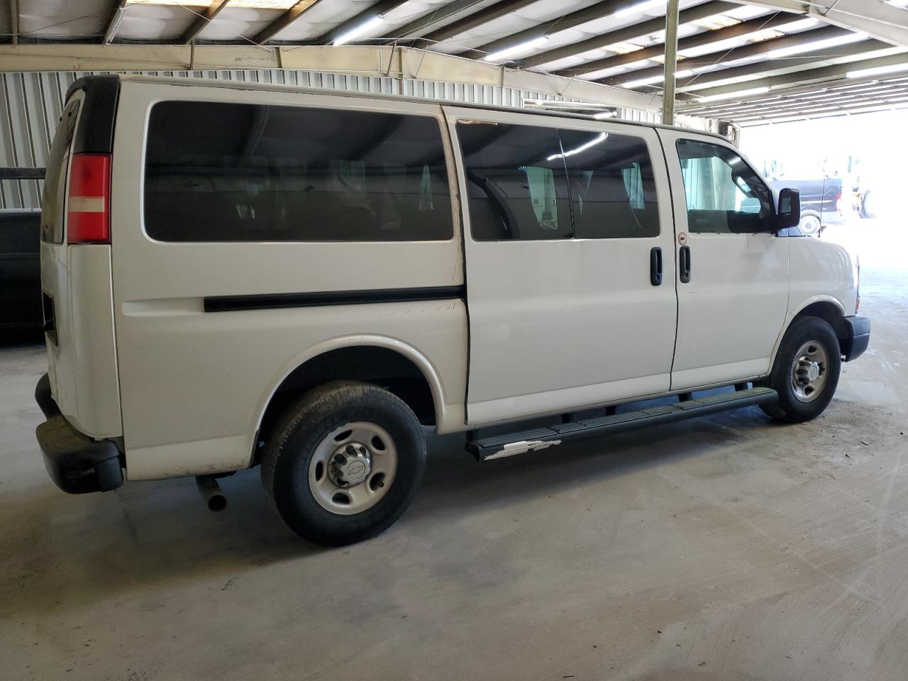 2016 Chevrolet Express VIN 1GAWGEFF3G1230904 Copart auction photo, side / front end damage thumbnail 3